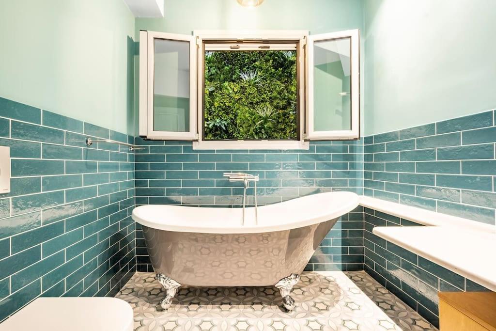 Appartamento Secret Garden Downtown Atene Esterno foto