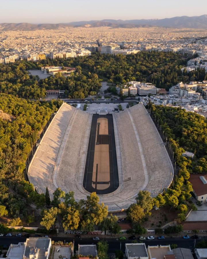 Appartamento Secret Garden Downtown Atene Esterno foto