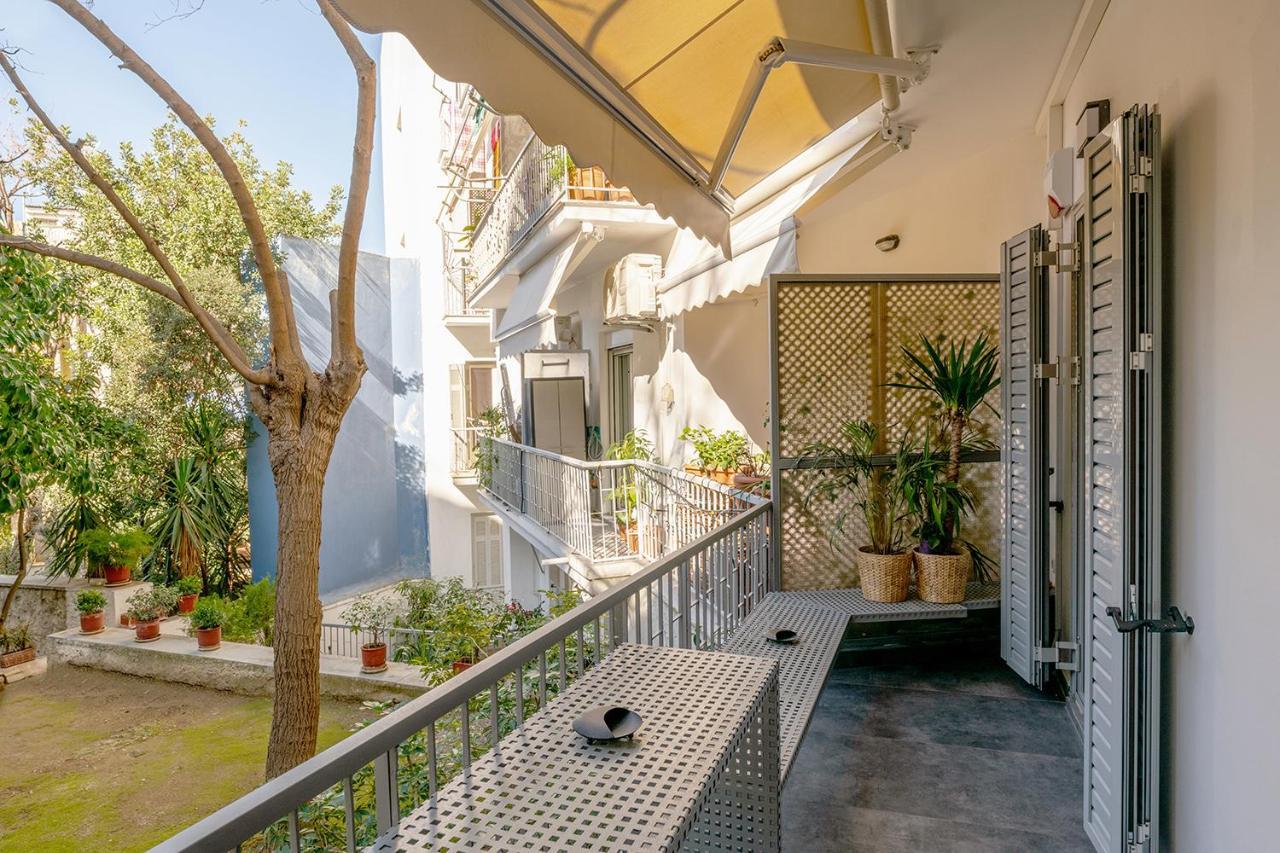 Appartamento Secret Garden Downtown Atene Esterno foto