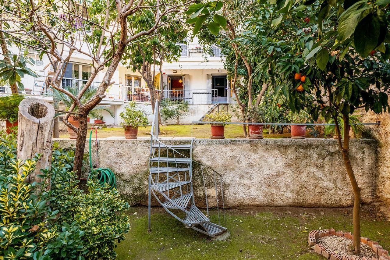 Appartamento Secret Garden Downtown Atene Esterno foto